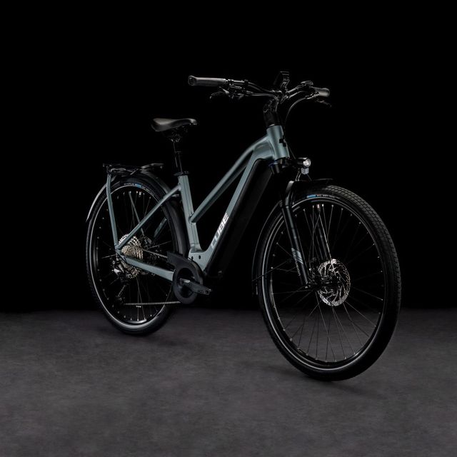 CUBE Kathmandu Hybrid Pro 625 sähköpyörä Trapeze